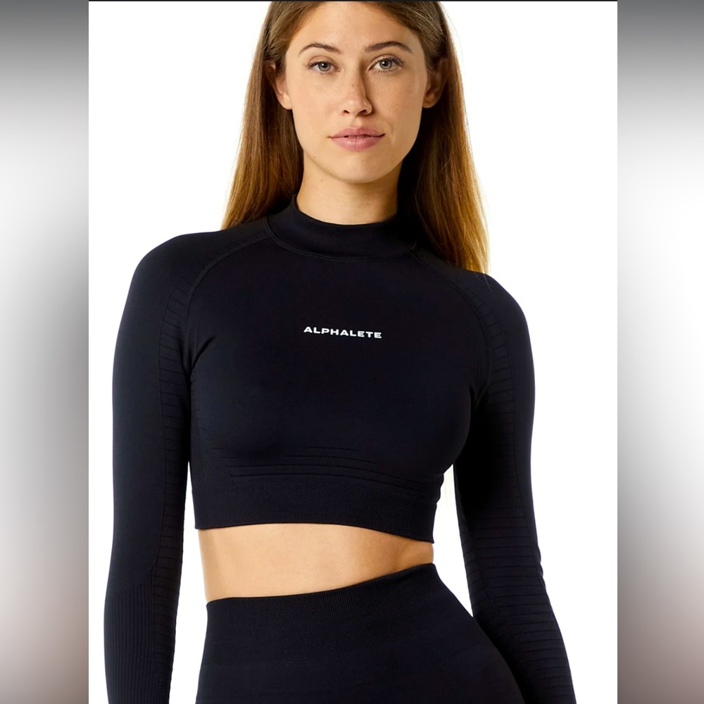 BRAND NEW ALPHALETE OZONE HIGH NECK LS CROP TOP XS (Sold out on website!)